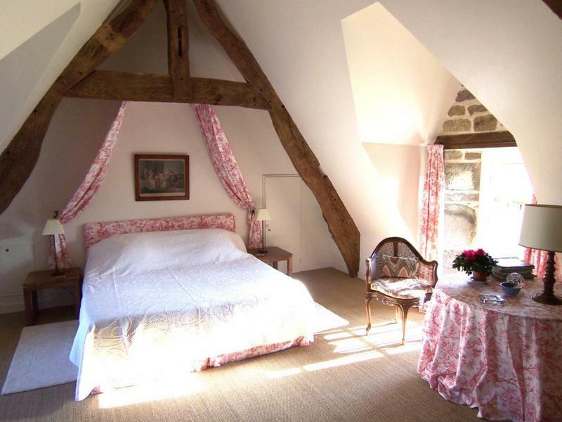 Ploubezre Manoir De Kerguereon B&B 외부 사진